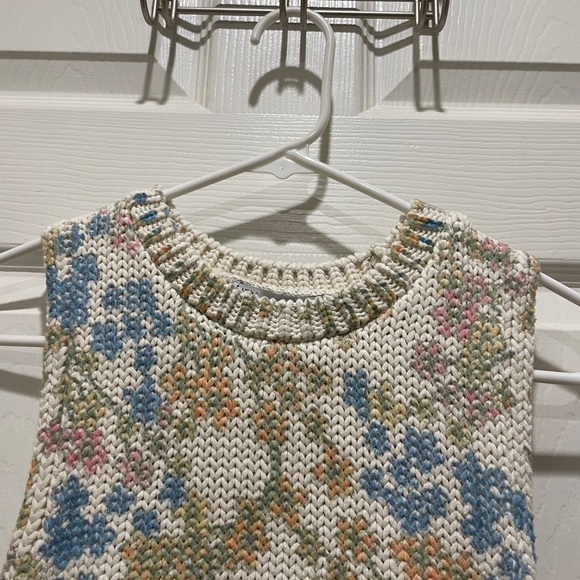 Knit Open Back Tank - Picture 3 of 6